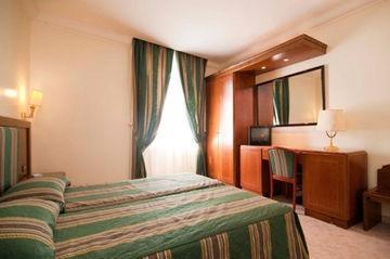 Raeli Siracusa 3* Roma