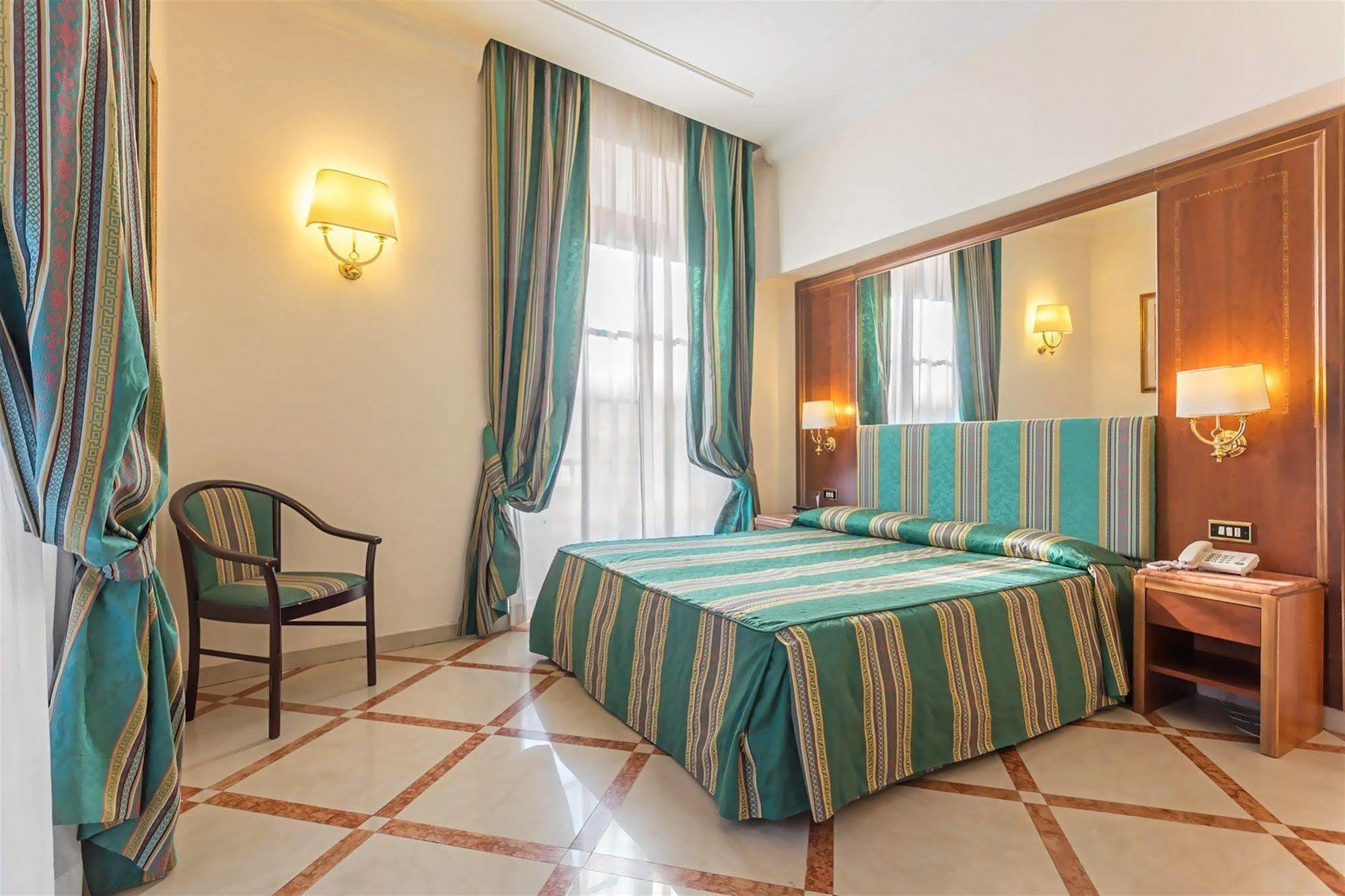 Raeli Siracusa Hotel